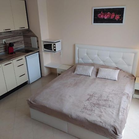 Destination Bulgaria 2000 Cascadas Private Summer Family Apartments サニービーチ エクステリア 写真