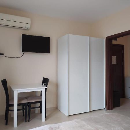 Destination Bulgaria 2000 Cascadas Private Summer Family Apartments サニービーチ エクステリア 写真