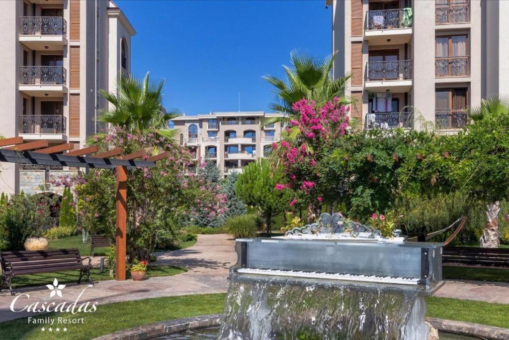 Destination Bulgaria 2000 Cascadas Private Summer Family Apartments サニービーチ エクステリア 写真