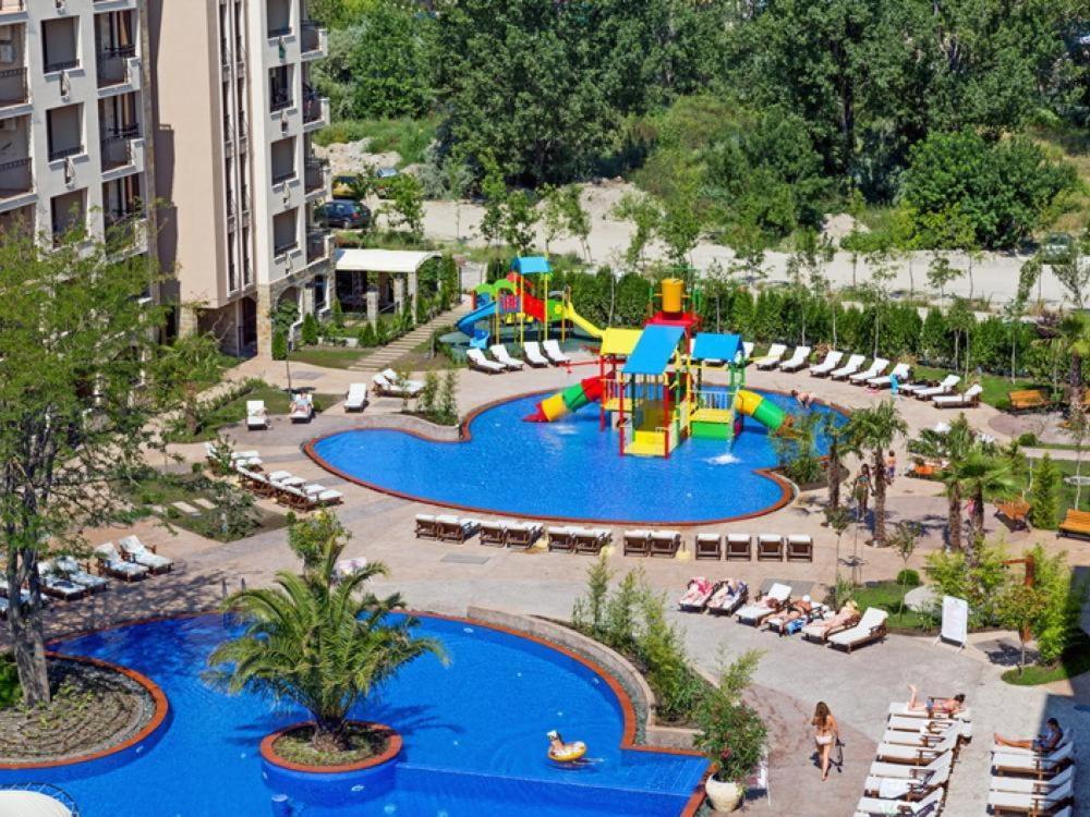 Destination Bulgaria 2000 Cascadas Private Summer Family Apartments サニービーチ エクステリア 写真