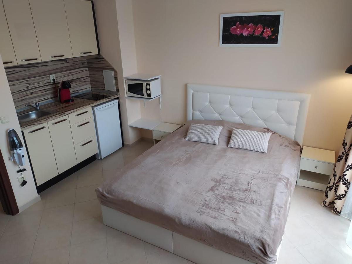 Destination Bulgaria 2000 Cascadas Private Summer Family Apartments サニービーチ エクステリア 写真